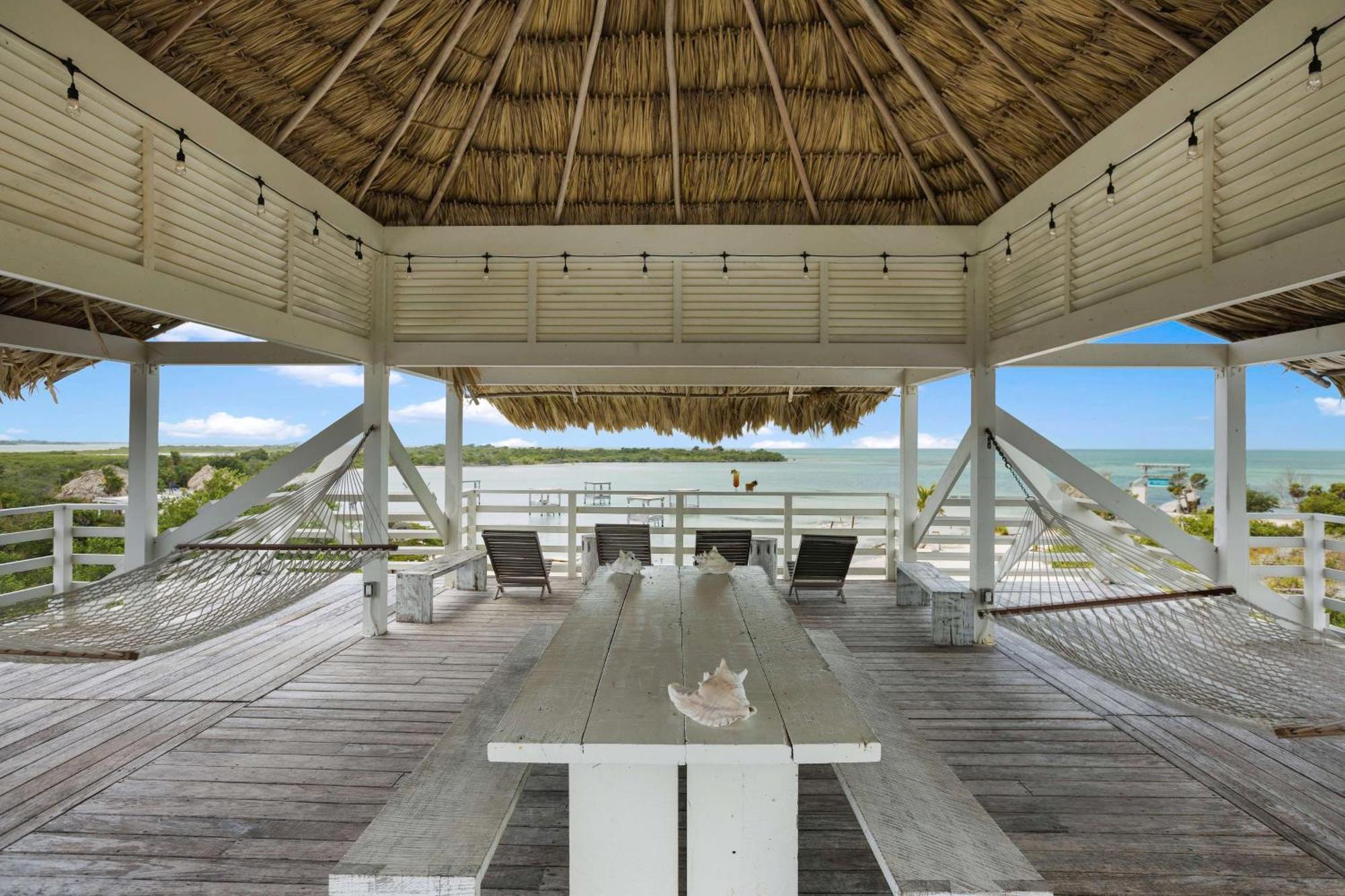 סן פדרו Mahogany Bay Resort And Beach Club, Curio Collection מראה חיצוני תמונה